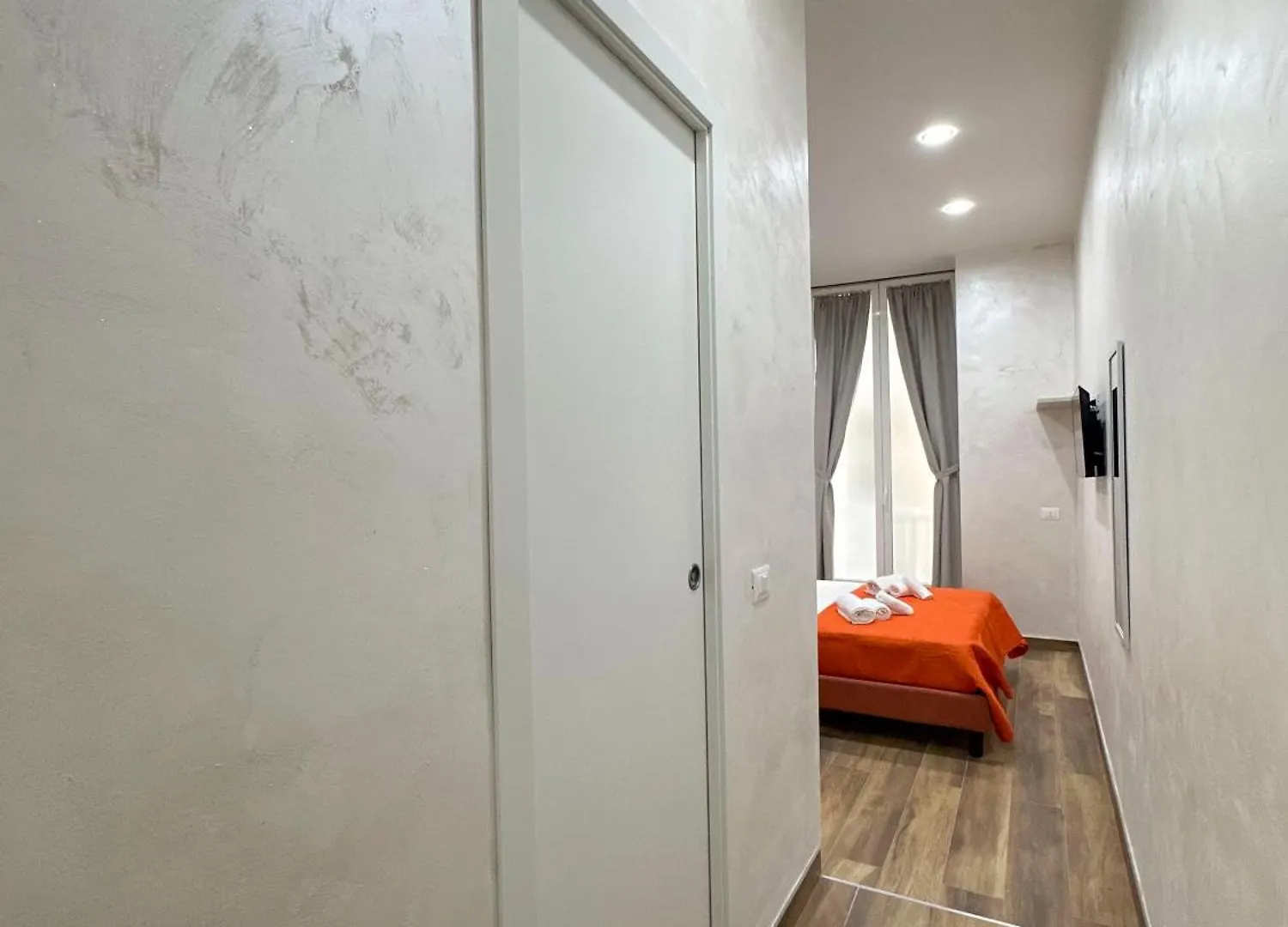 Отель Duomo 50 Napoli 0*, Неаполь Италия
